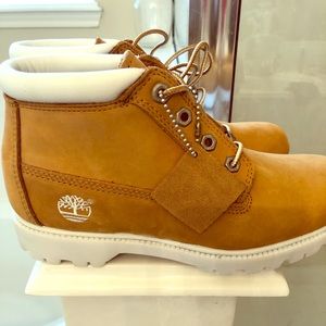 Women’s Timberland boots, brand new without box